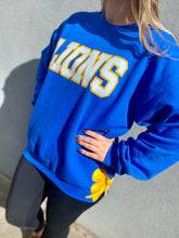 Load image into Gallery viewer, Loris Lions Sweatshirt with Side Bows
