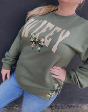 Load image into Gallery viewer, Camo Wifey with Side Bows Sweatshirt
