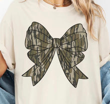 Load image into Gallery viewer, Camo Bow Tshirt
